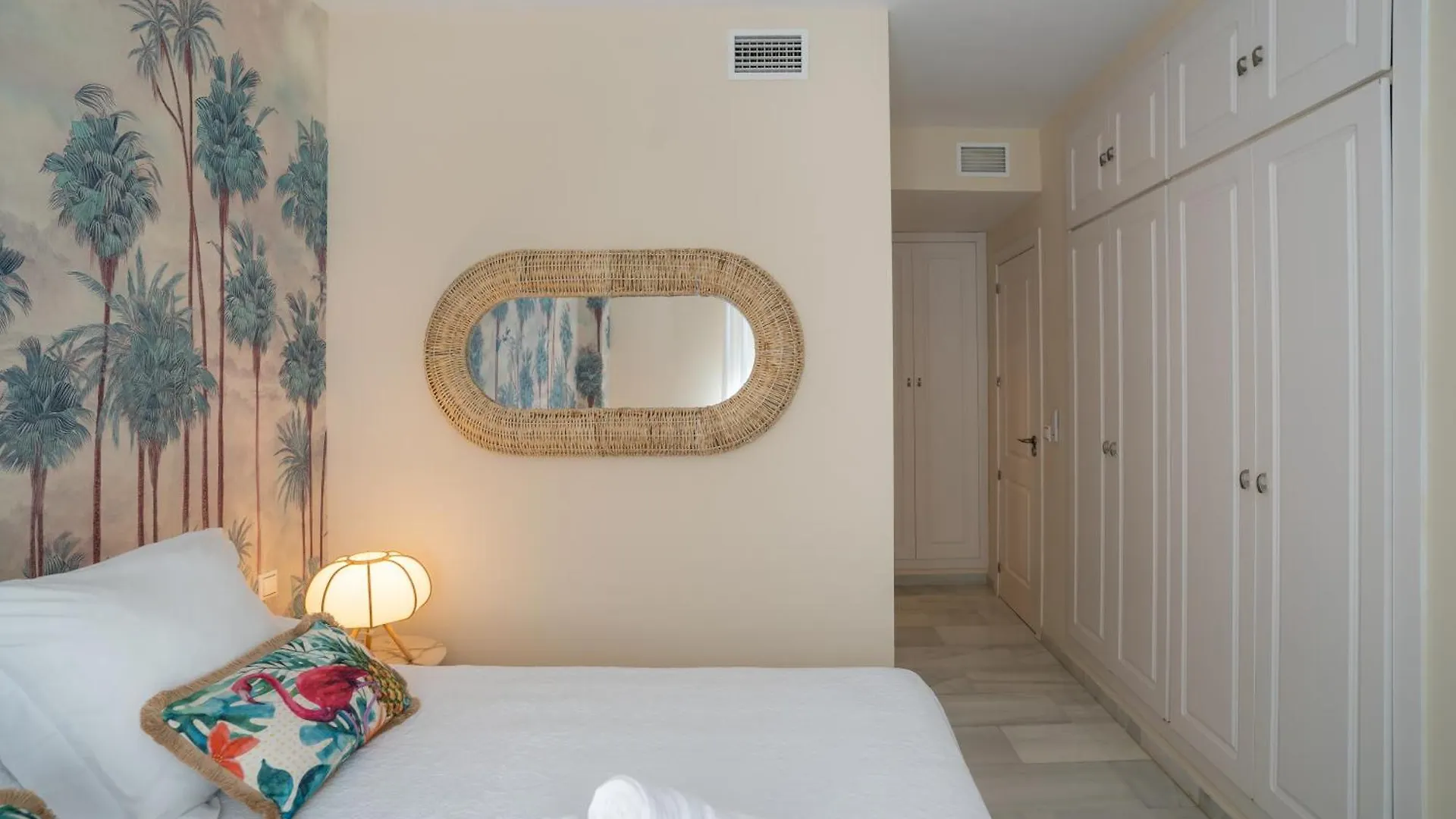 Los Limones De Genova ,150 M Playa Elviria Marbella Apartment